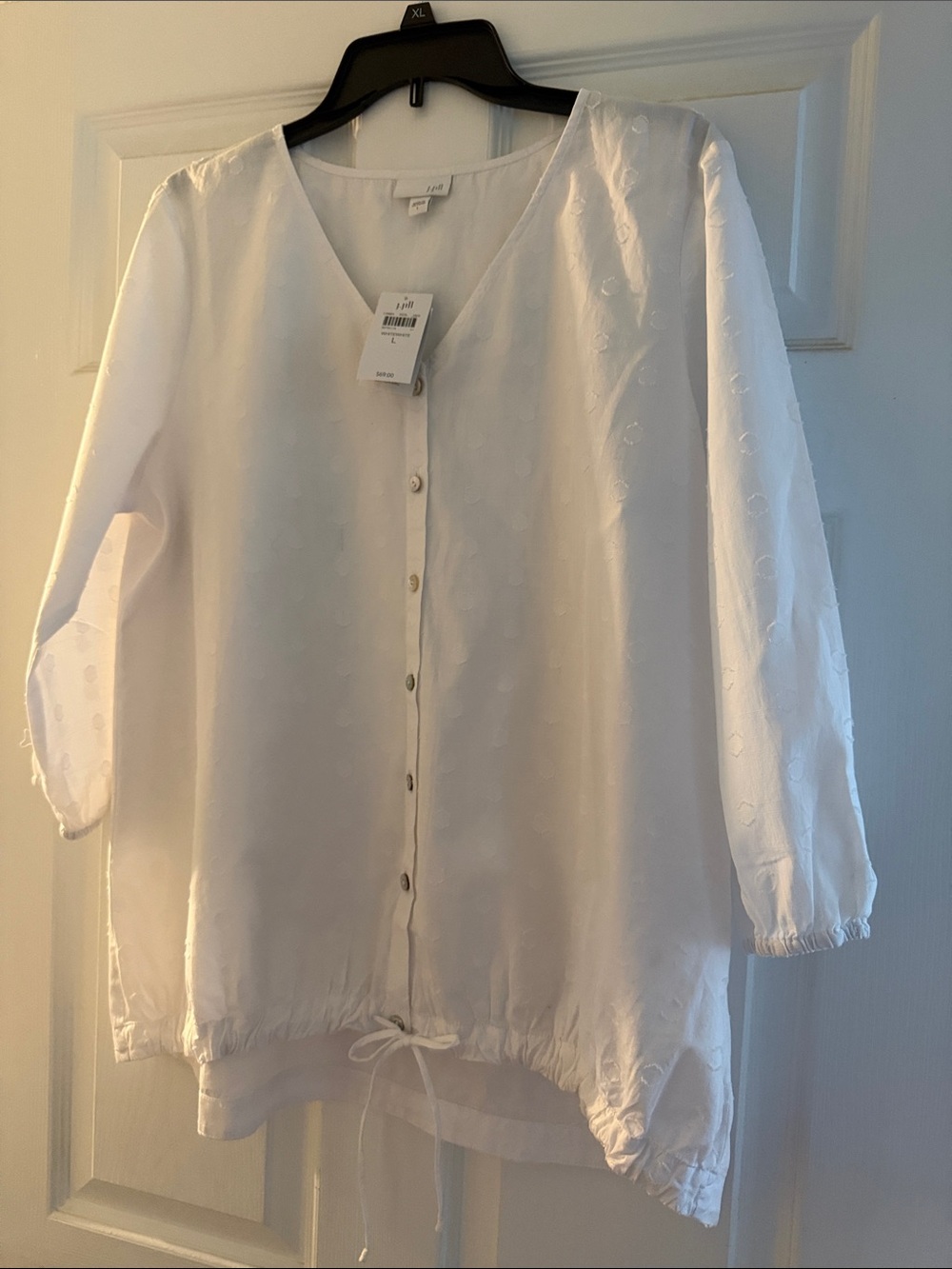 J. Jill White Embroidered V-Neck Button Front Blouse